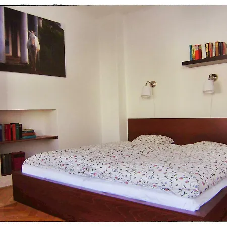 Cafe Vielharmonie Apart-pension *